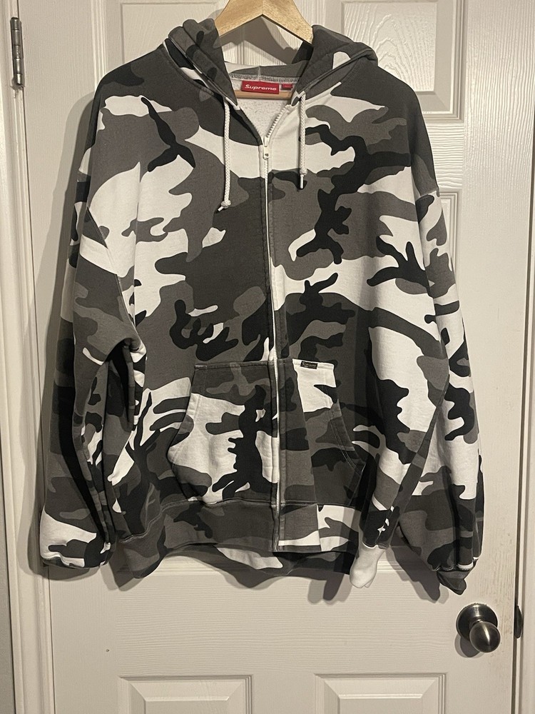 Supreme Snow Camo Jacket FW 24 XL Zip Up
