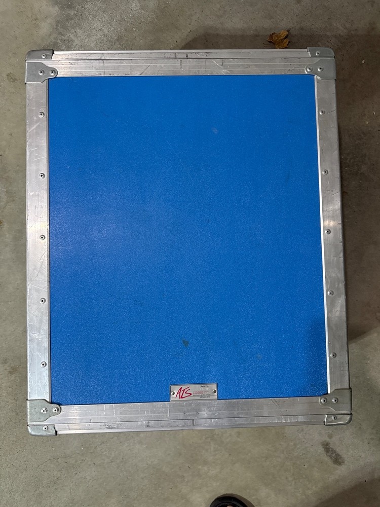 ATA flight case w/wheels
