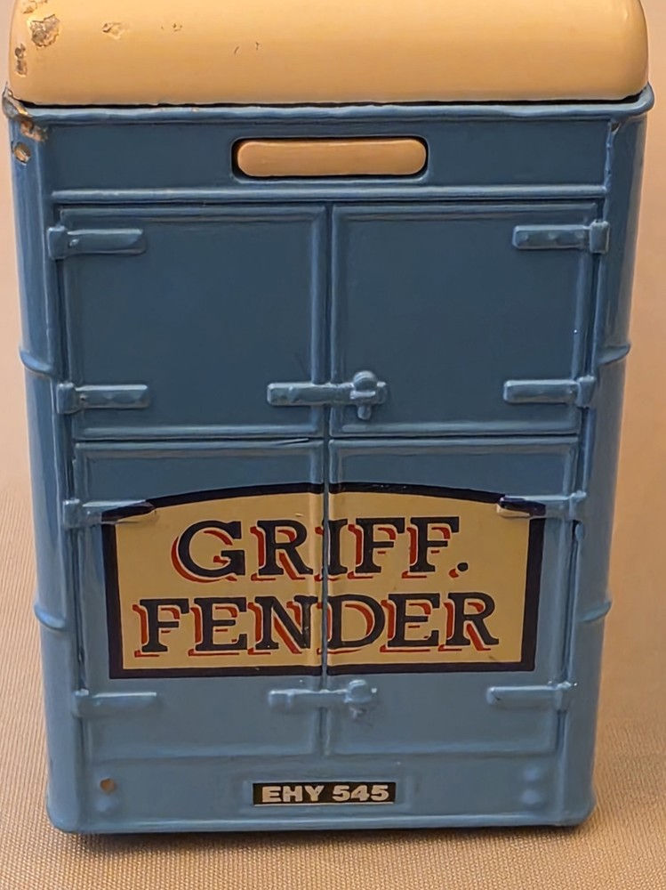 Corgi Classics Bedford GRIFF. FENDER Luton Van