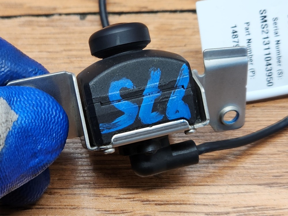 ✅ 22-25 OEM Tesla Model X S Rear View Trunk Lid Back Up Camera Release Button