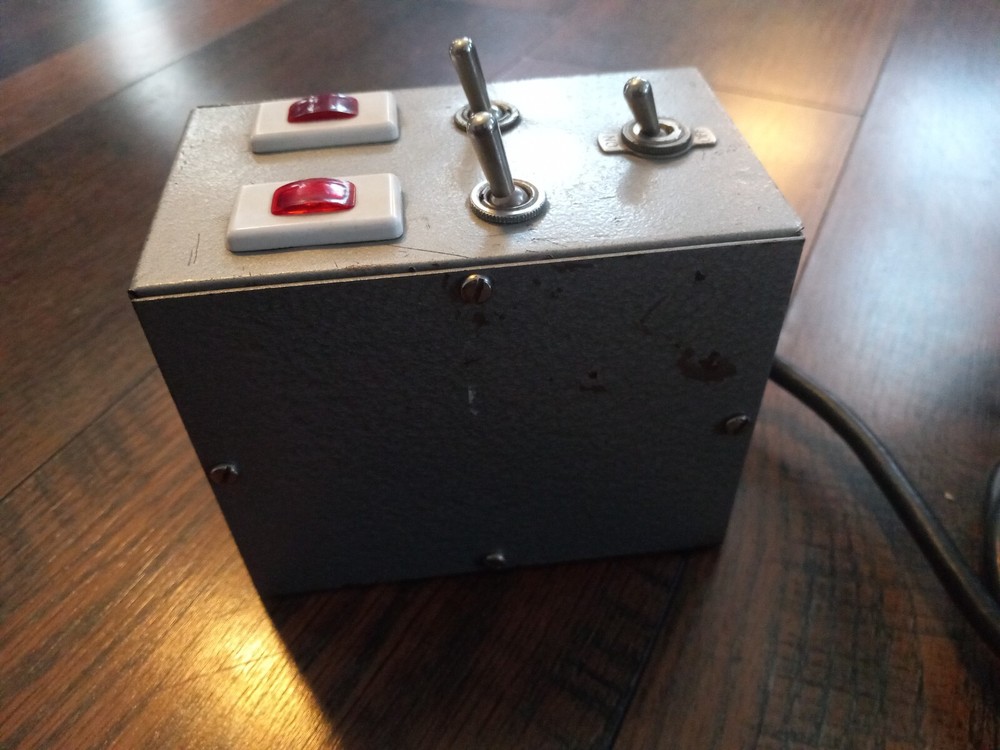 dual on-off double outlet switch actuator electronic device underwriters Rocale