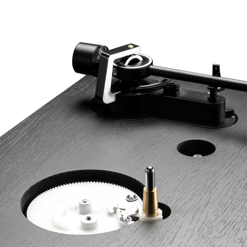 Dual CS 429 Fully Automatic 3-Speed Turntable With Built-in Phono Preamp Walnut
