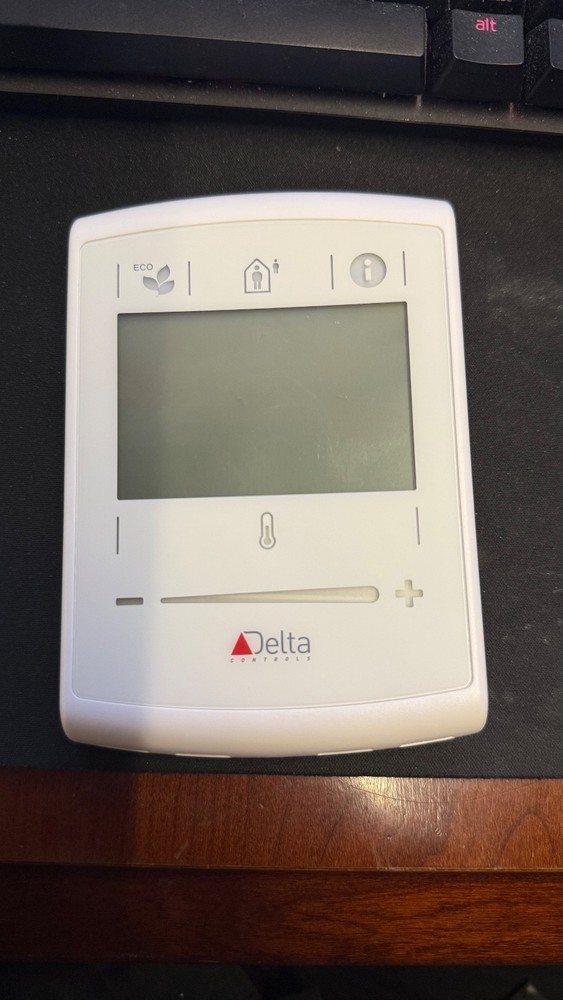 Delta Controls EZNS T100 B Thermostat