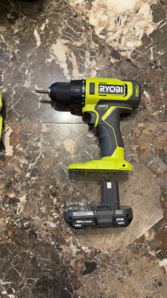 Ryobi 18V ONE+ 2-TOOL COMBO KIT Drill and Circular Saw