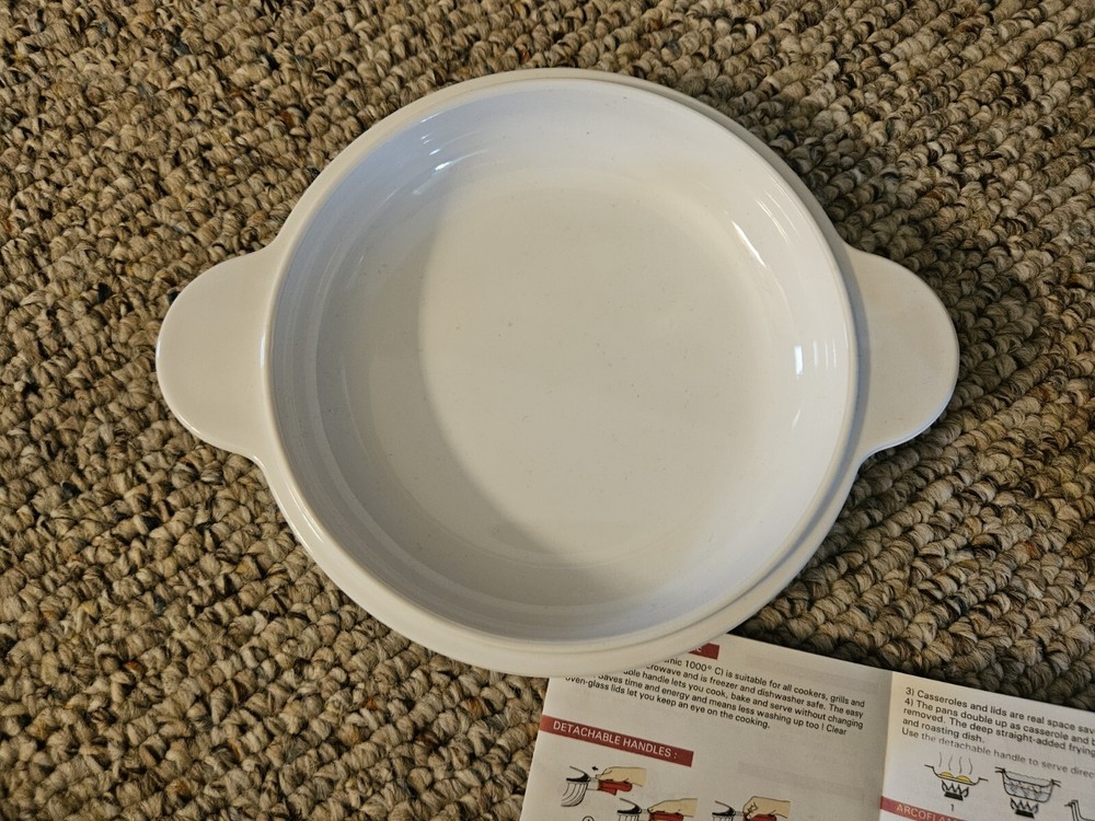 Arcoflam White Casserole Bowl Cookware