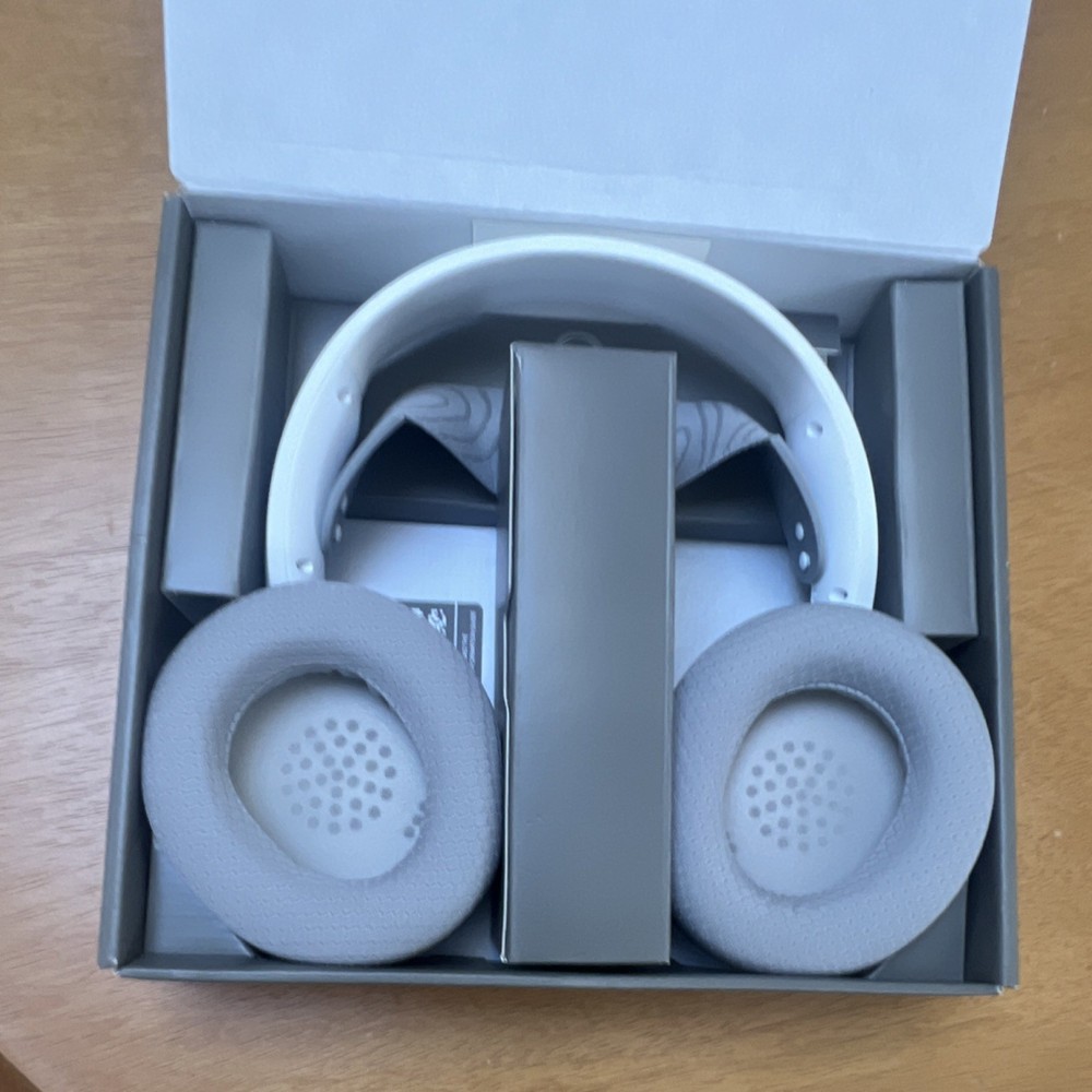 SteelSeries Arctis Nova 3X Wireless Gaming Headset Xbox Multi-Platform White