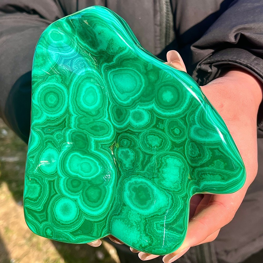 3.19LB Glossy peacock stone random transparent cluster coarse sample