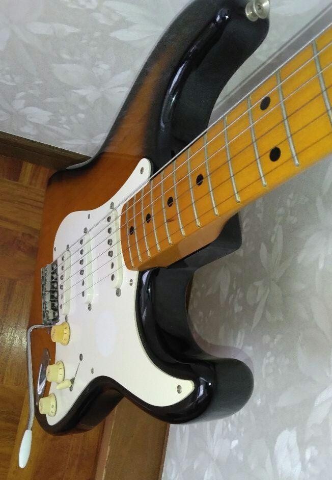 Fender Japan ST54-80AM Safe Packing!