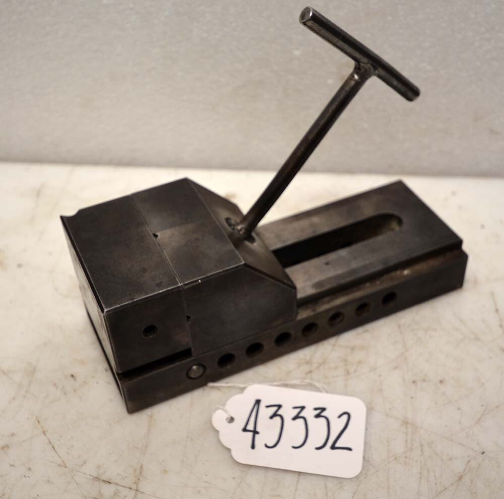 Machinist Vise (Inv.43332)
