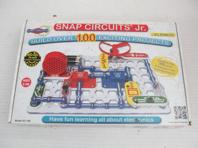 Elenco Snap Circuits Jr. SC-100 w 100 Exciting Electronics Projects, Complete