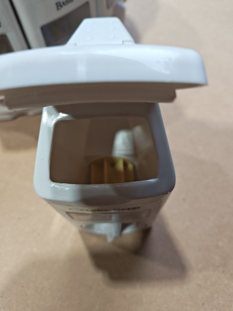 KitchenArt Select-A-Spice Carousel Professional Series White Auto Measures
