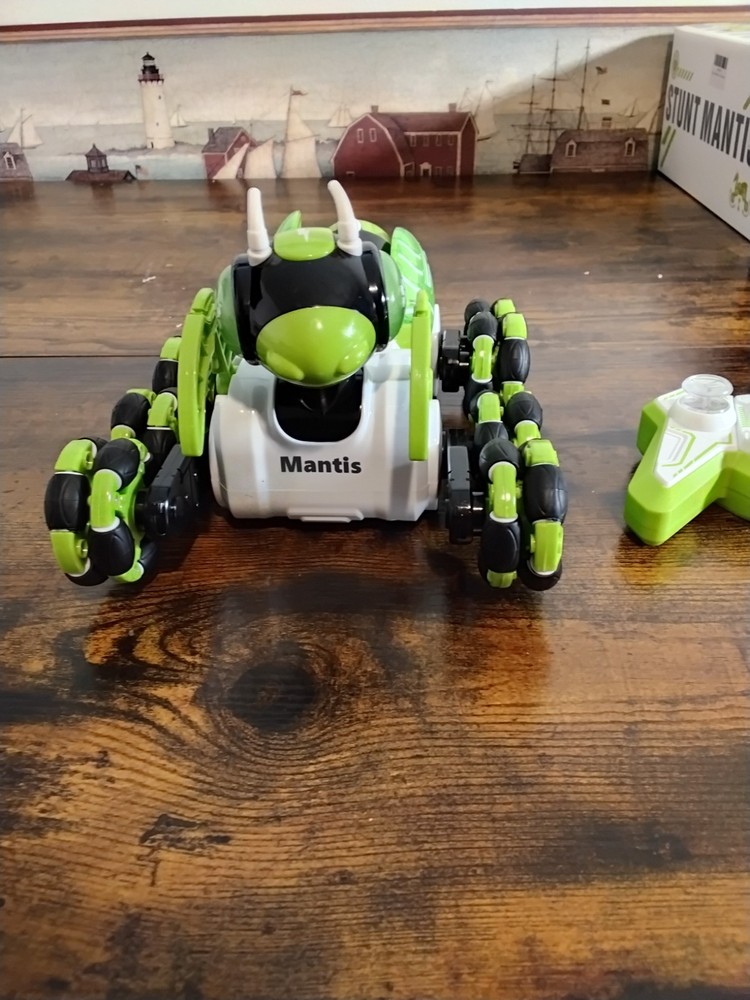 Stunt Mantis multifunctional remote control stunt car 2.4GHz
