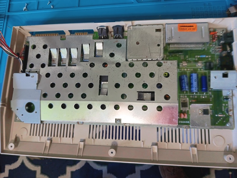 CLEANED, TESTED, WORKING, and RECAPPED NTSC Commodore 64.