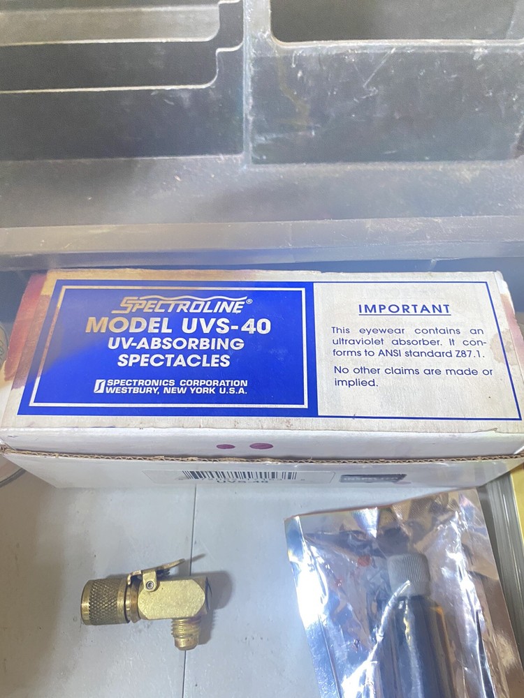Spectroline HVLD-80GS Fluorescent Leak Detection Kit UV Light Tracers
