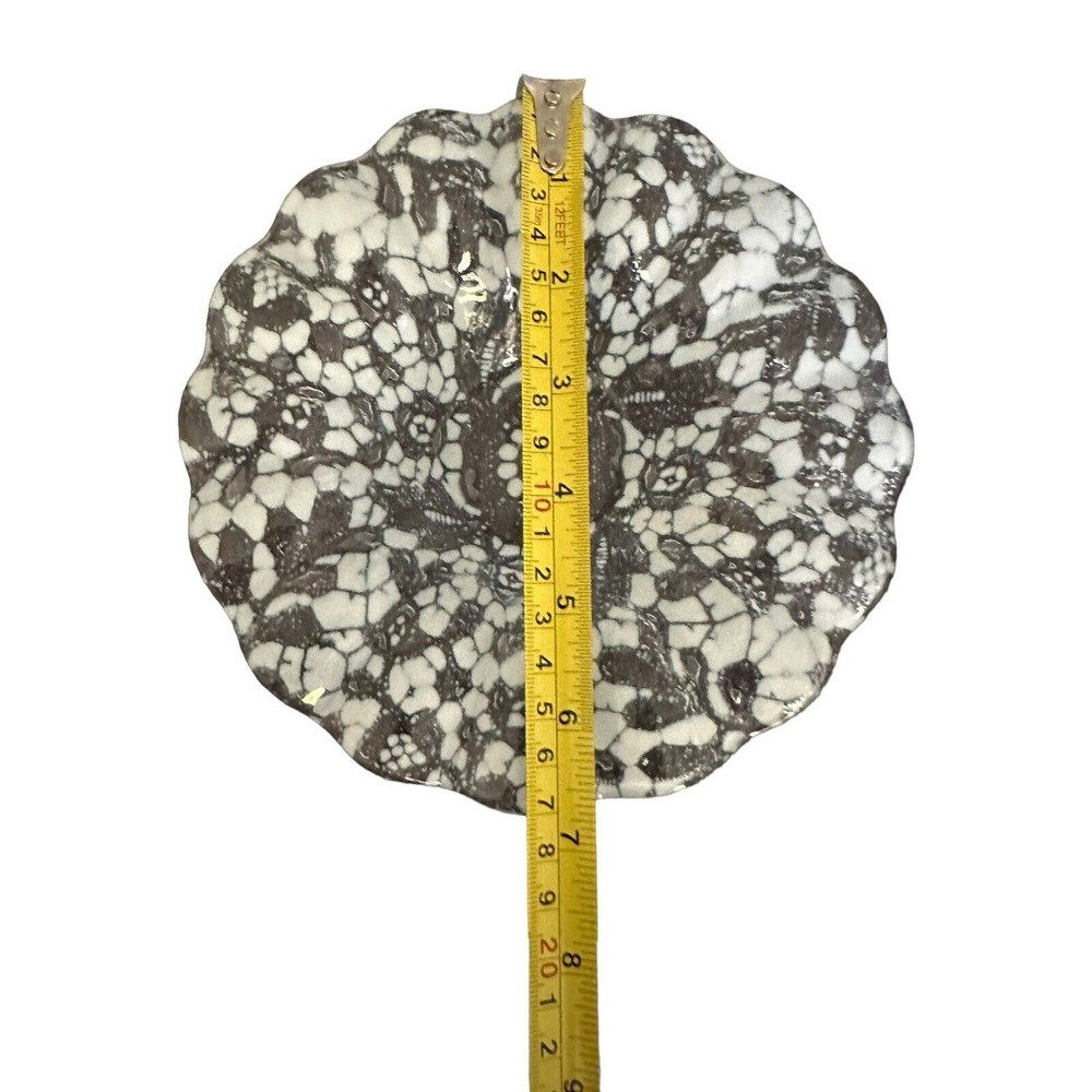 White Snowflake Design In Clear Glass Small Candy Dish Beautiful Pattern 7” EUC