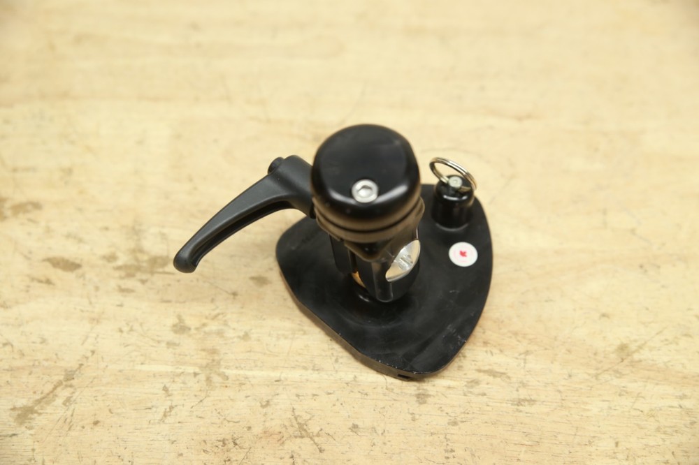 Daessy AQRL Quick Release Mount Base Handle - Standard Face AQRL-87