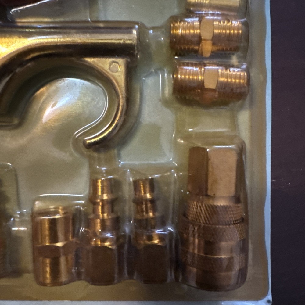 Central Pneumatic 17 piece Air Tool Accessory Kit 64600 New