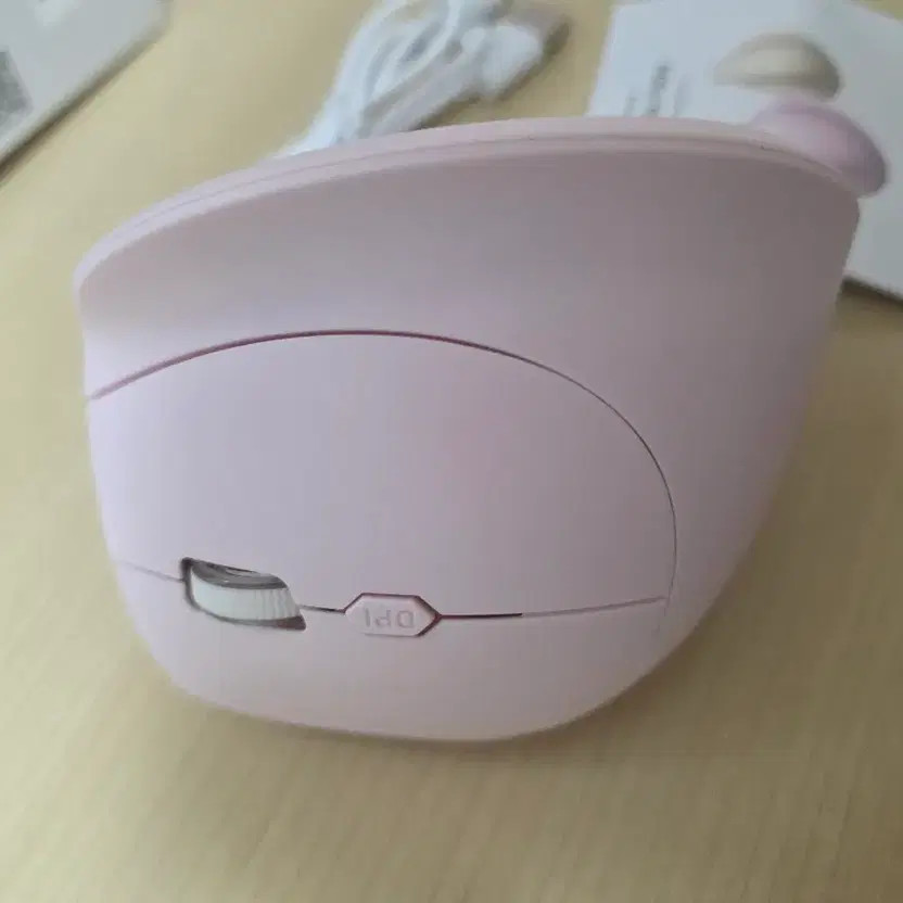 Royche RX-750V Wireless Pink Mouse Official