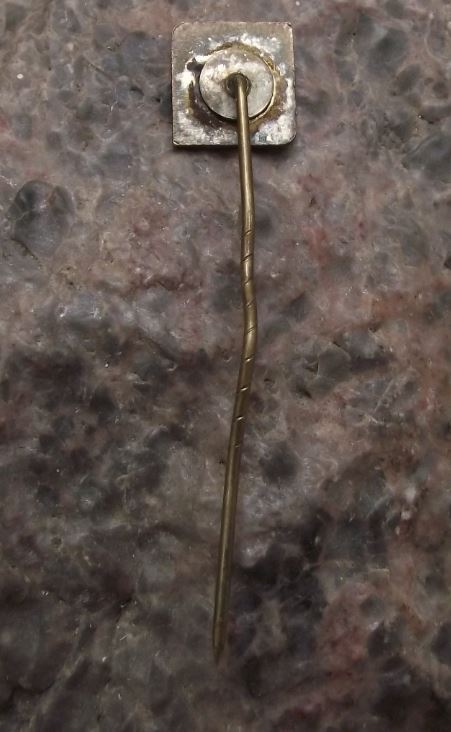 Honeywell Vintage Computer Mainframe Consumer Electronics Technology Pin Badge