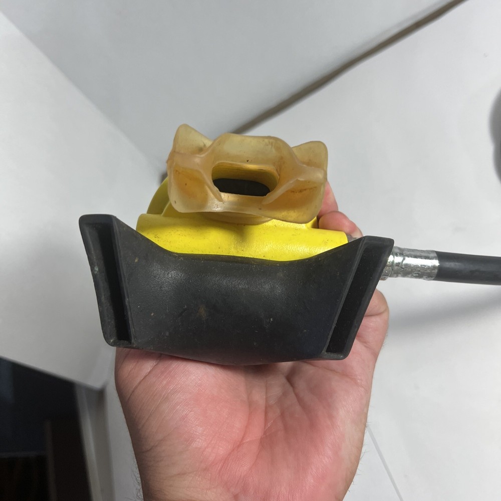 Aqua Lung / US. Divers Octopus