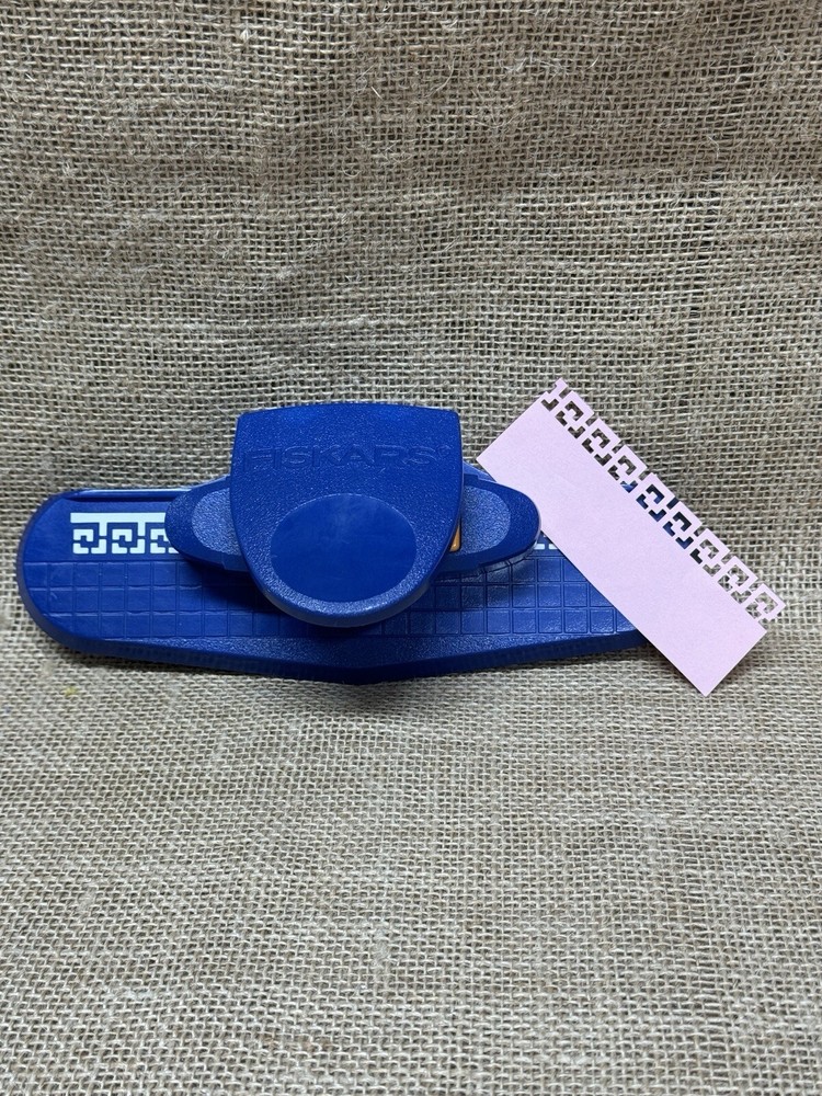 Fiskars Bracket Edge Border Paper Punch