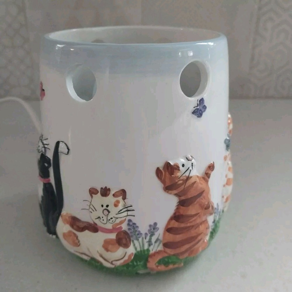 Vintage Hallmark Ceramic Cat Night Light Plug-In Tested
