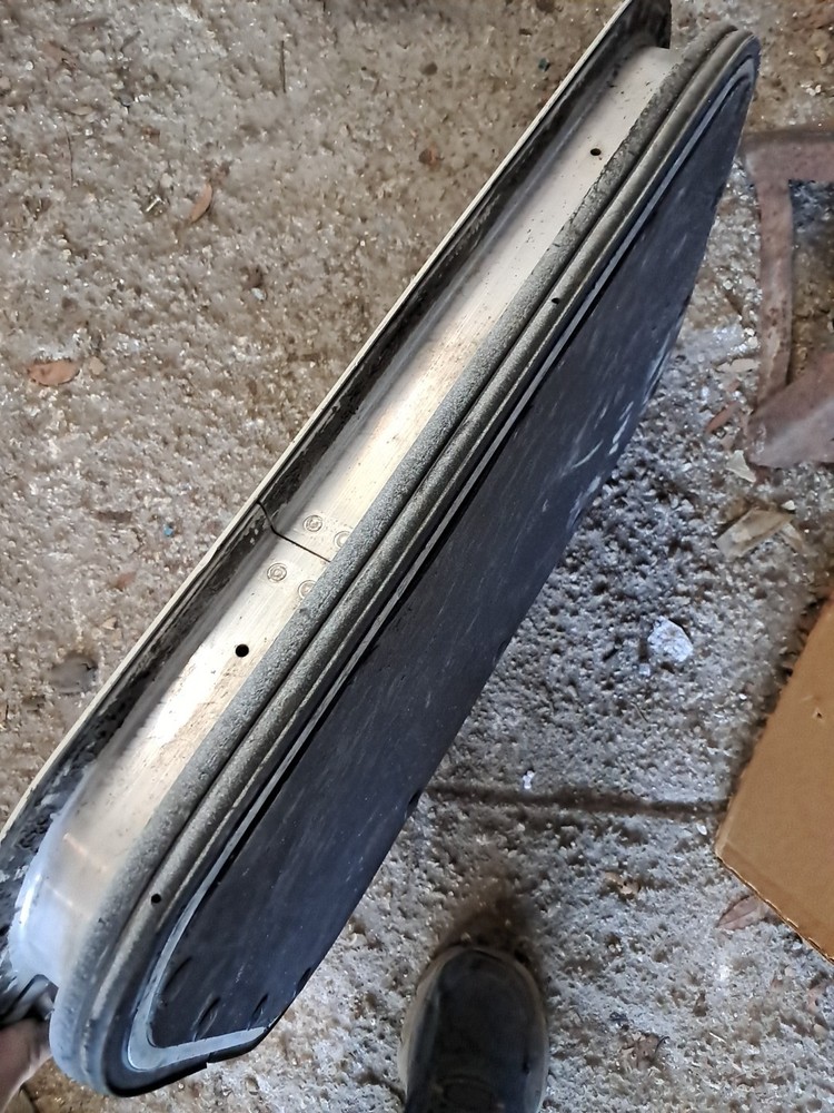 KENWORTH T680 SLEEPER DOOR DRIVER LEFT SIDE LH