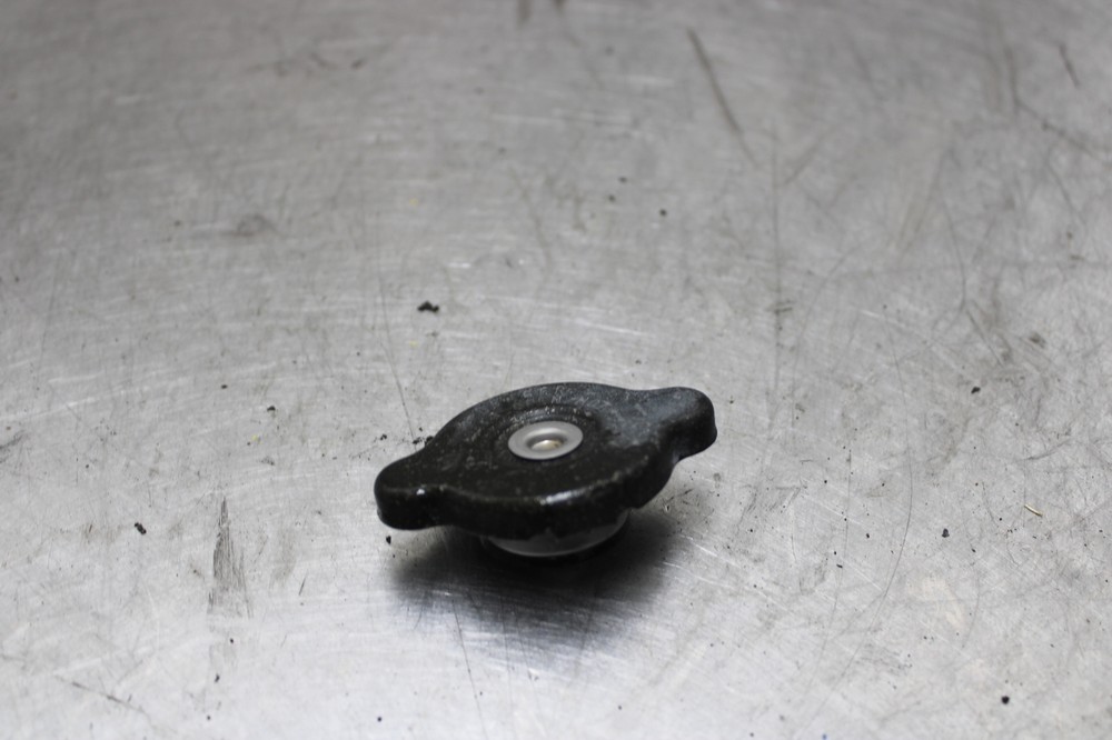 96-99 Suzuki GSXR 750 Engine Radiator Cap