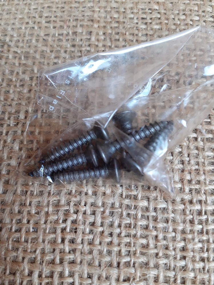 Rustic Decorative 4" Antique Iron Arrowhead Hasp & Staple