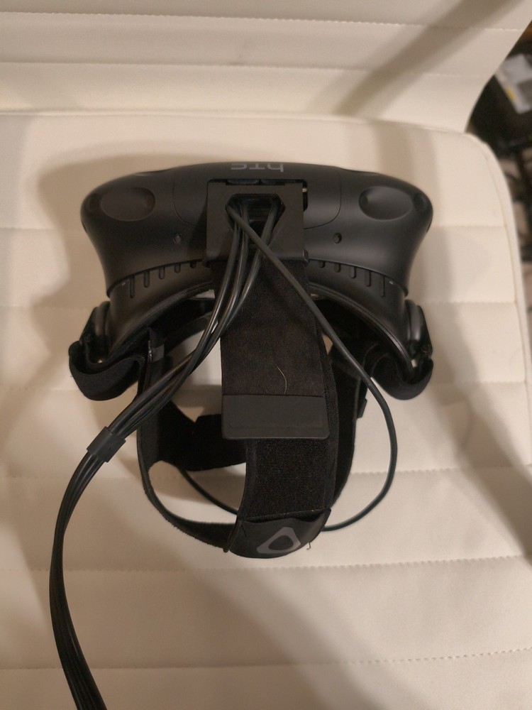 HTC Vive VR Headset (read description)