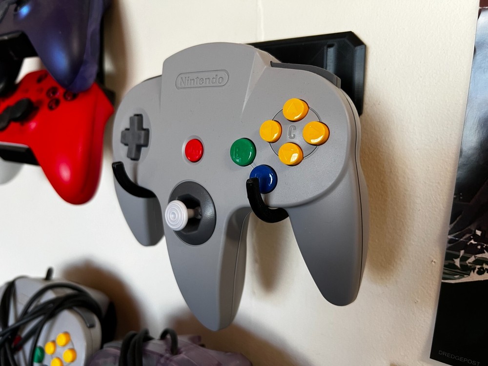 Nintendo 64 N64 Controller Wall Mount Holder Hanger Bracket Gamepad Organizer