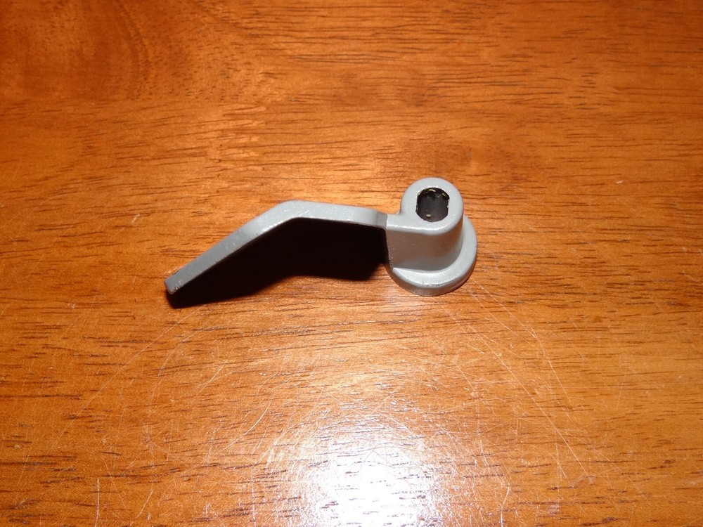 Breadman Bread Maker Kneading Dough Paddle Model TR-440 TR-600 TR-700 OEM Part