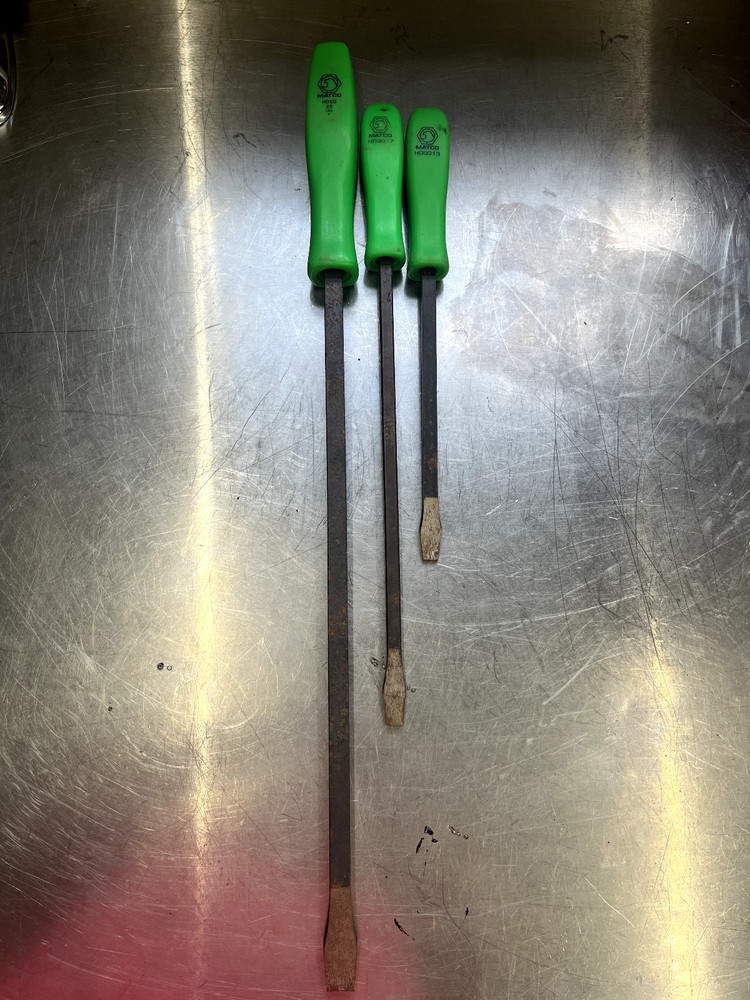 matco flat head screw drivers