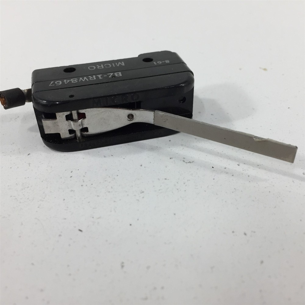 (1) Honeywell BZ-1RW8467 Microswitch