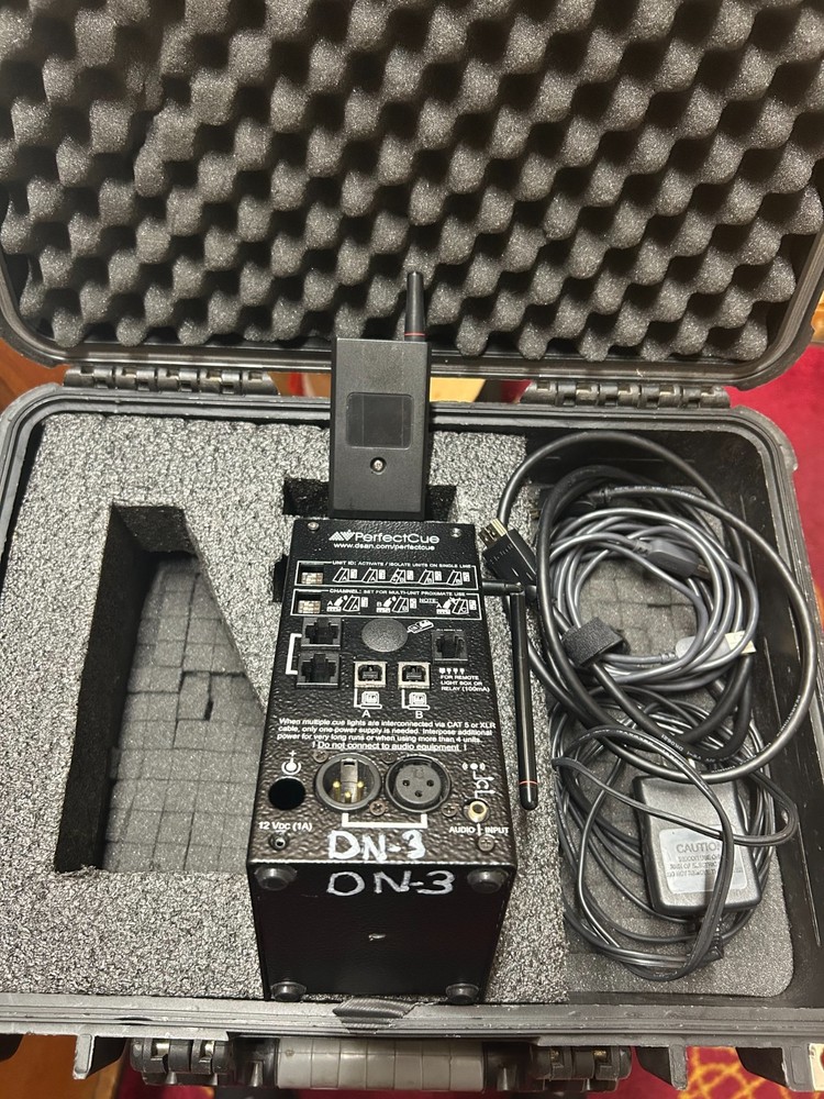 DSAN PC-SYS-AS3 Perfect Cue System Light &Sound Signaling System 3-Button