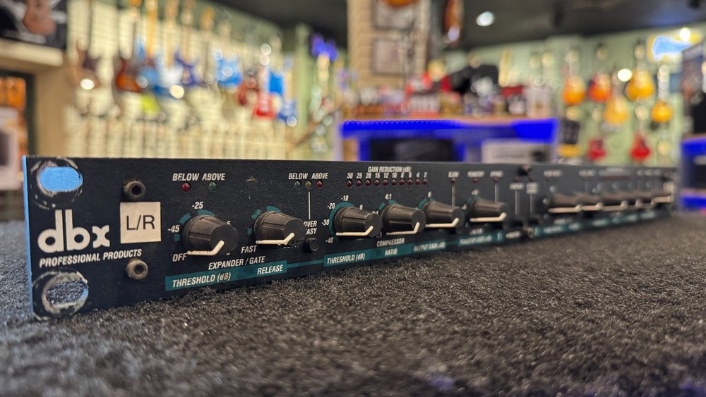 DBX 166A Rack Mounted Compressor / Limiter Rack Effect Module