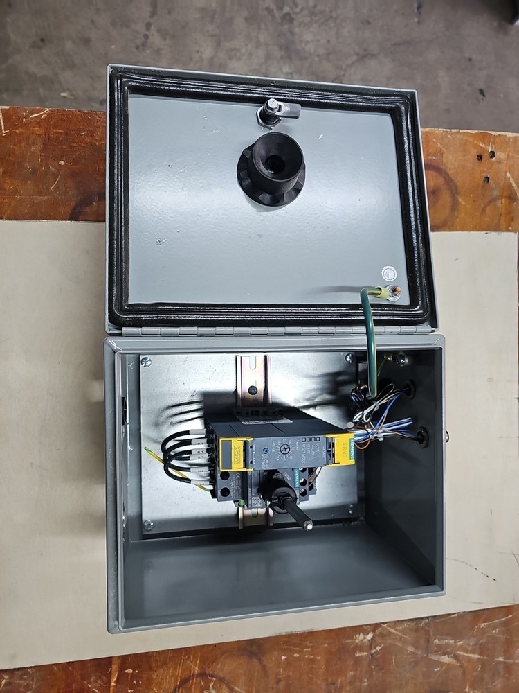 Hammond SE1600300