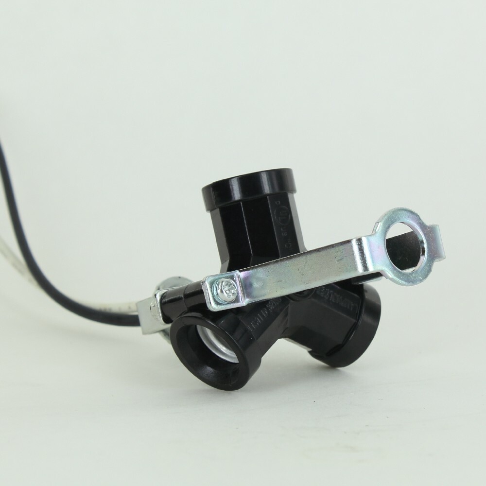 3 Light E-12 Base Phenolic Cluster with 1/8ips Bracket and 5in Wire Leads CLP103