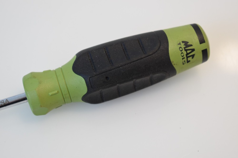 Mac Tools 1/4" Flathead Slotted Screwdriver 10" Length Mac-Grip Keystone Green