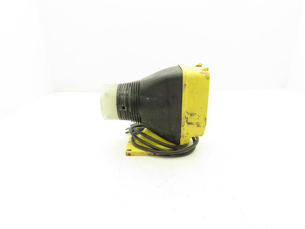 Milton Roy AA951-392Si Microprocessor Dosing Pump Adjustable 1 GPH 110 PSI 120V