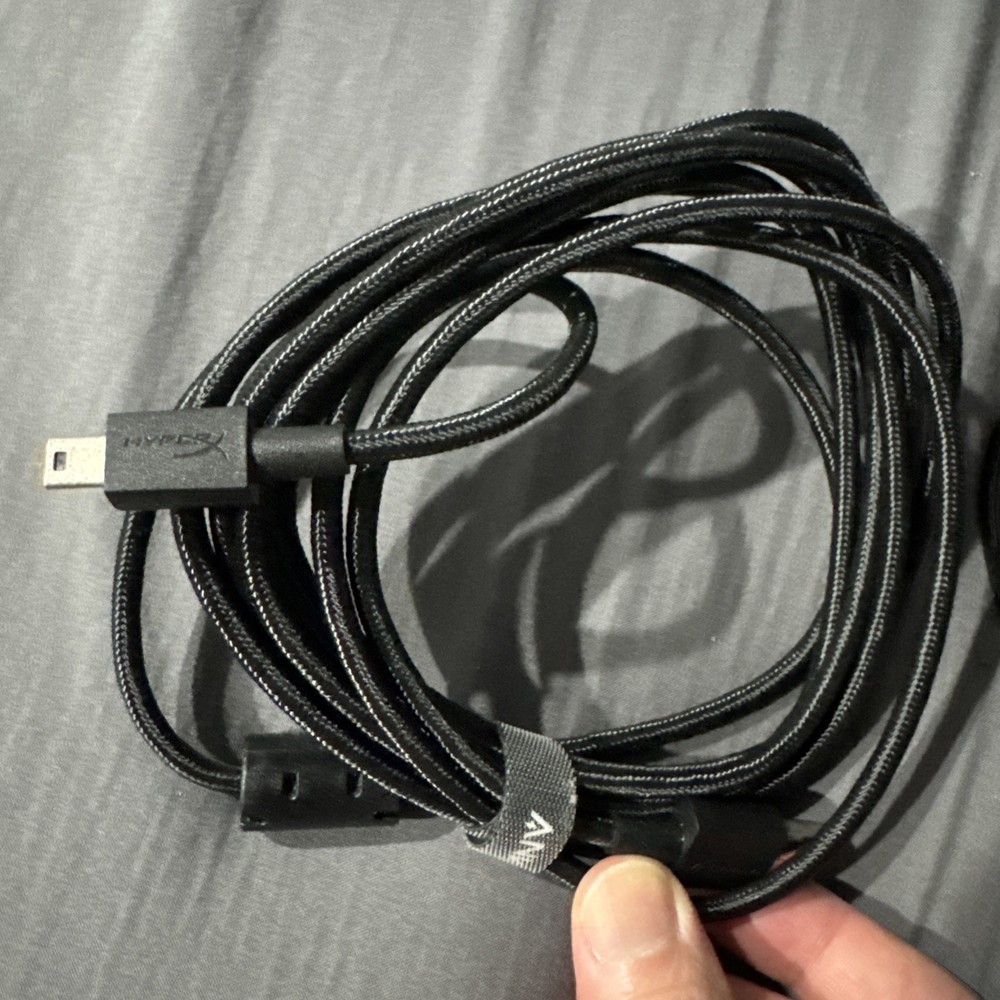 HyperX QuadCast - USB Condenser Gaming Microphone Red LED. Read Description