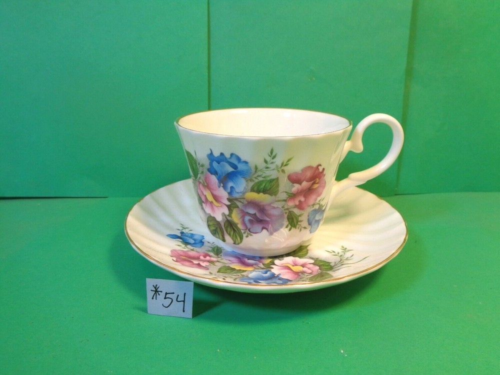 Regency Floral Pattern Cup & Saucer, England (Used/EUC)