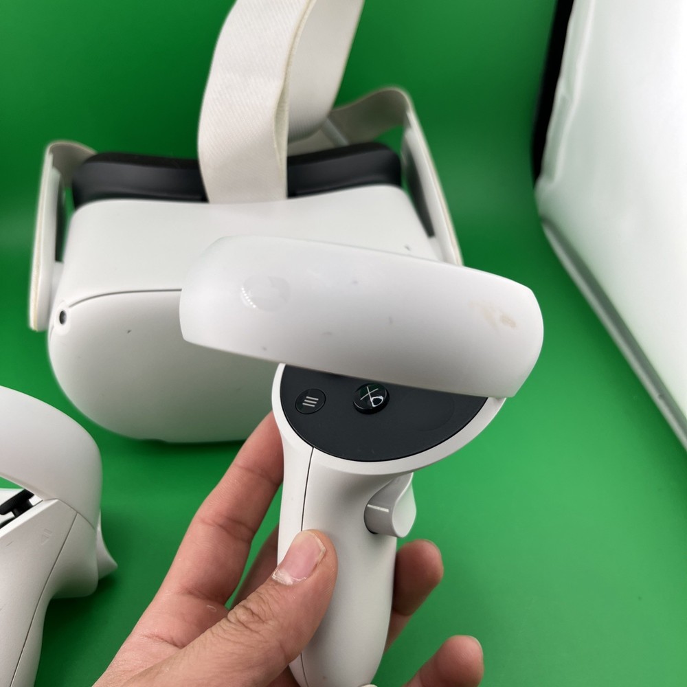 Meta Quest 2 VR Headset 256 GB -(T28)