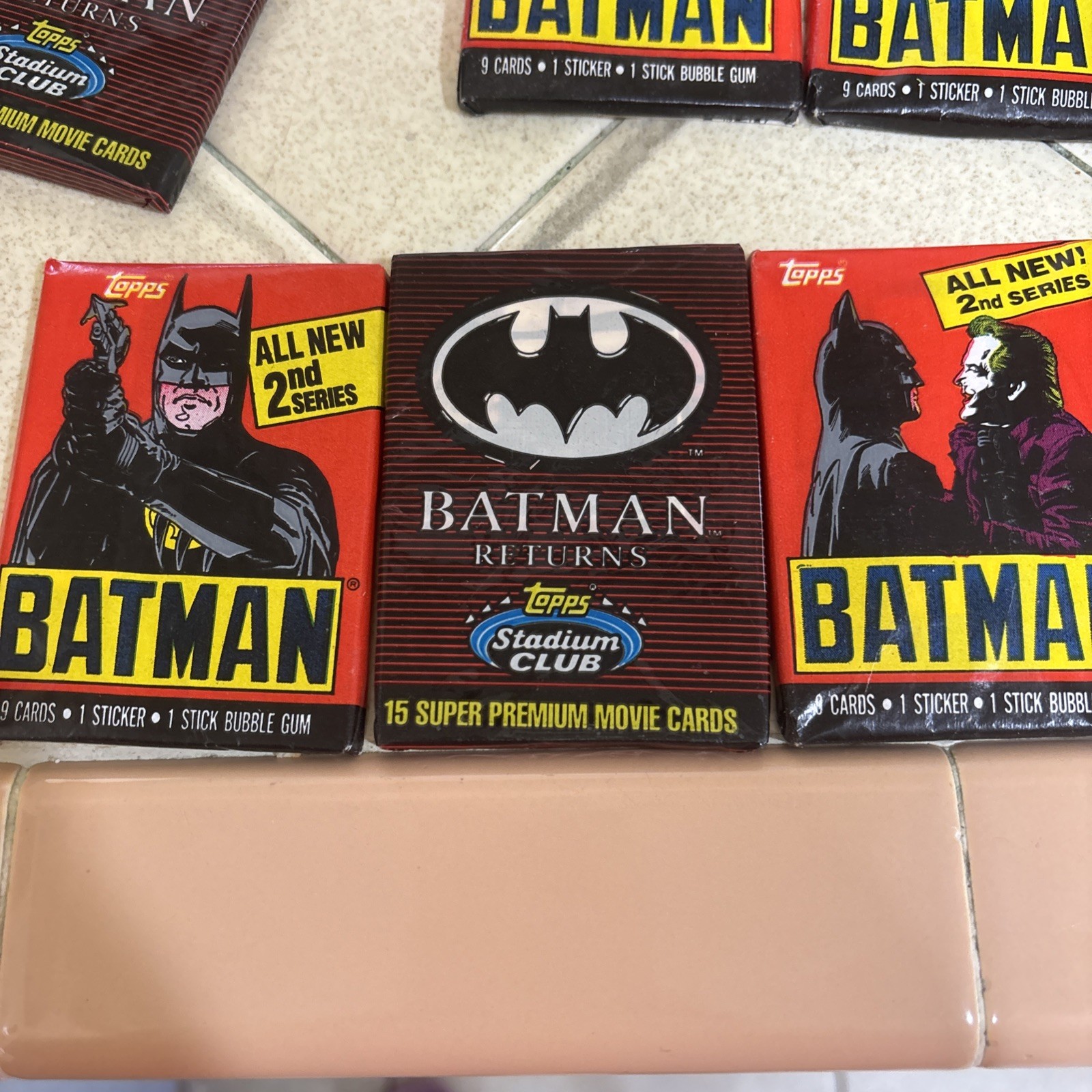 Batman Movie Series 1- Vintage Trading Wax Trading Card Box 39 set Topp