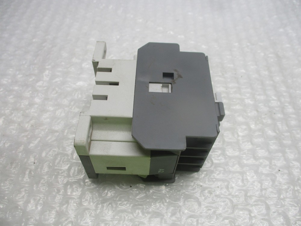 ABB A16-30-10 CONTACTOR 24V UNMP