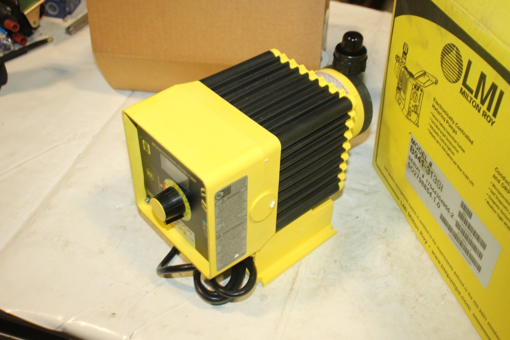 LMI Milton Roy Microprocessor Dosing Pump B941-313SI