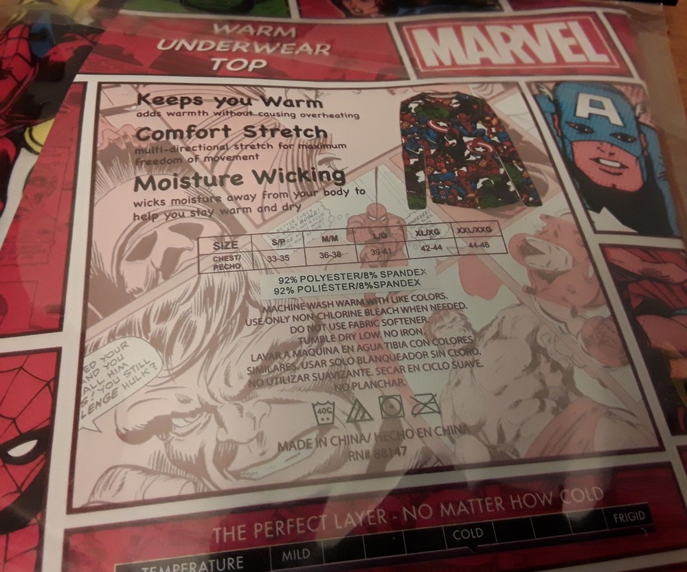 Marvel Warm Underwear Top Red Collar Medium