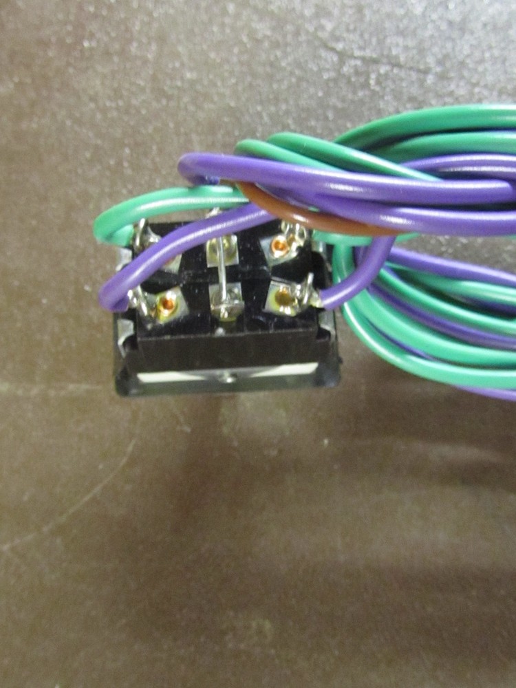 NEW WHELEN Switch 3 Position MODEL PC5 01-0210348-00