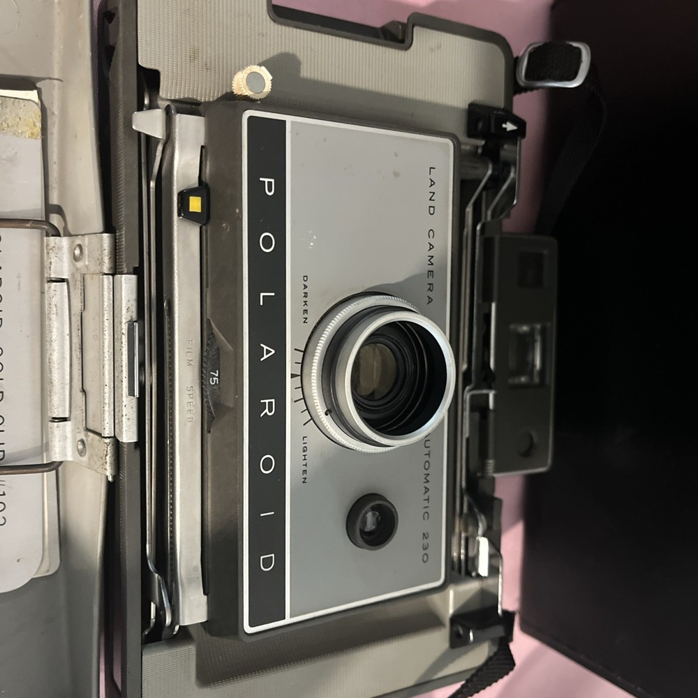 Vintage Polaroid Automatic 230 Land Camera With Case & Accessories Untested