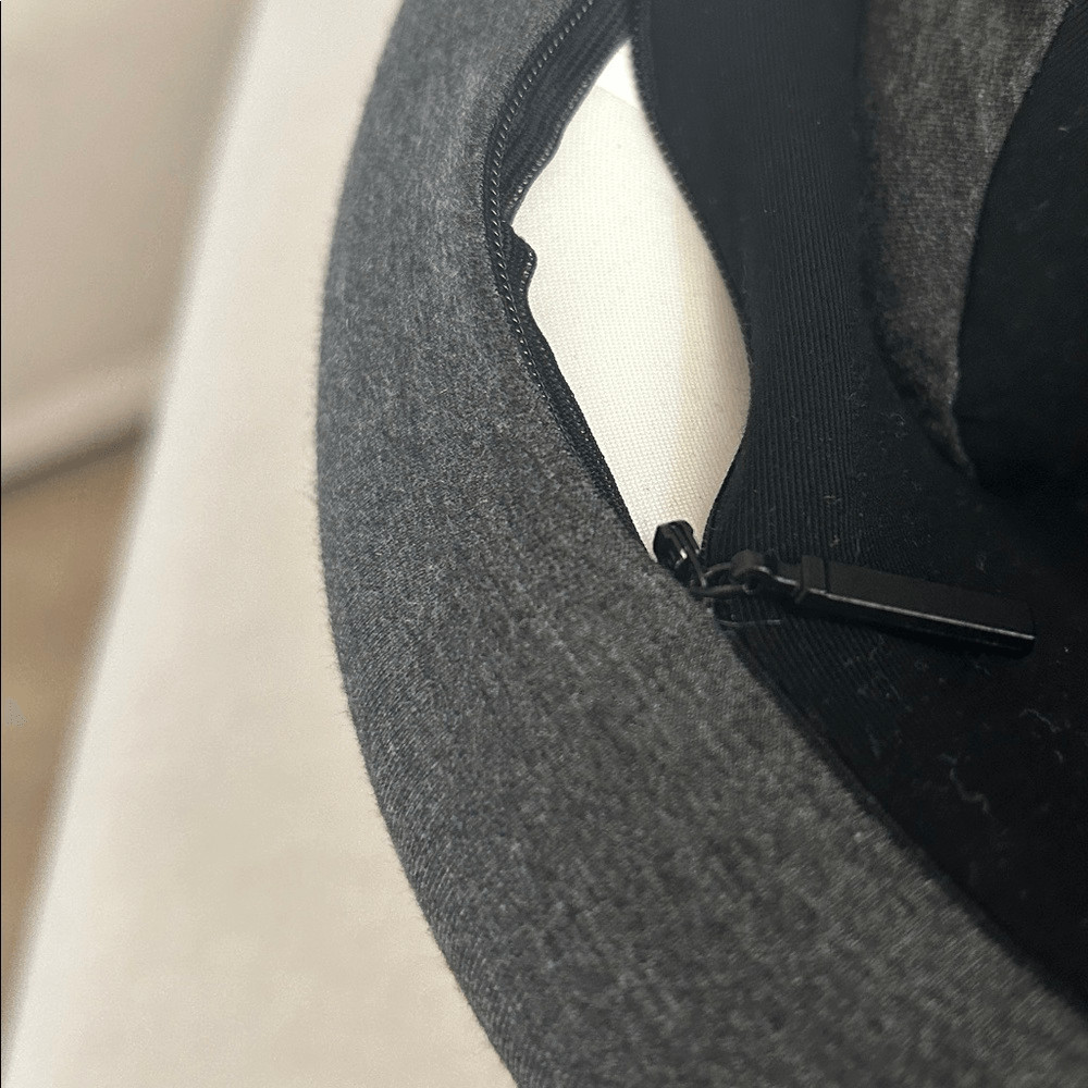 OSTRICHPILLOW Go Neck Pillow, Grey/Black, NWT open box. Display item